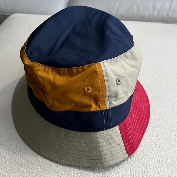 NWT - Barts Adult Color Patchwork Adjustable Bucket Hat - Size M/L - Picture 4 of 11